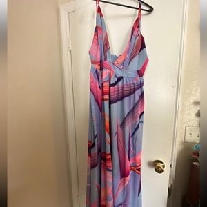 Backless Floral Print Maxi Dress